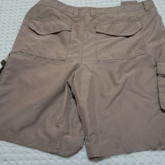 MAGELLAN CARGO SHORTS  Men Size 34  Khakis - Picture 3 of 6